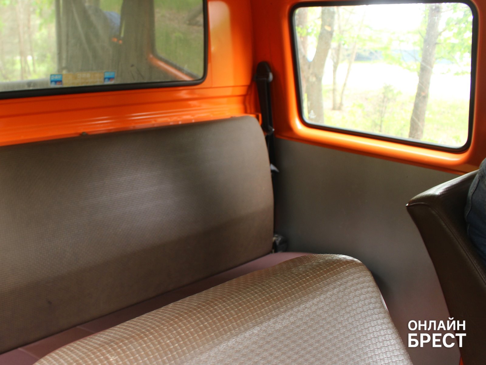 Почему Volkswagen T2 и T3 до сих пор в тренде? Владелец «капсулы времени» из Бреста раскрывает секрет