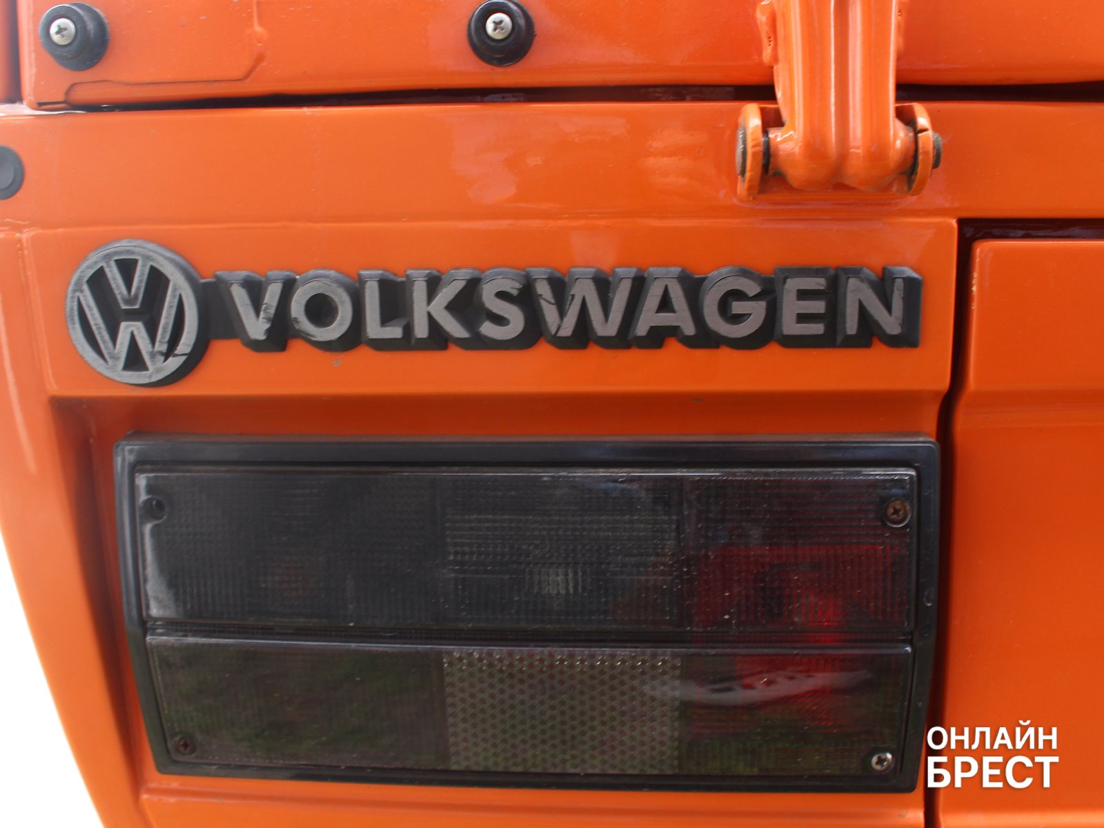 Почему Volkswagen T2 и T3 до сих пор в тренде? Владелец «капсулы времени» из Бреста раскрывает секрет