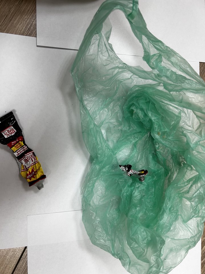 Белорус нюхал клей прямо в костеле — что было дальше