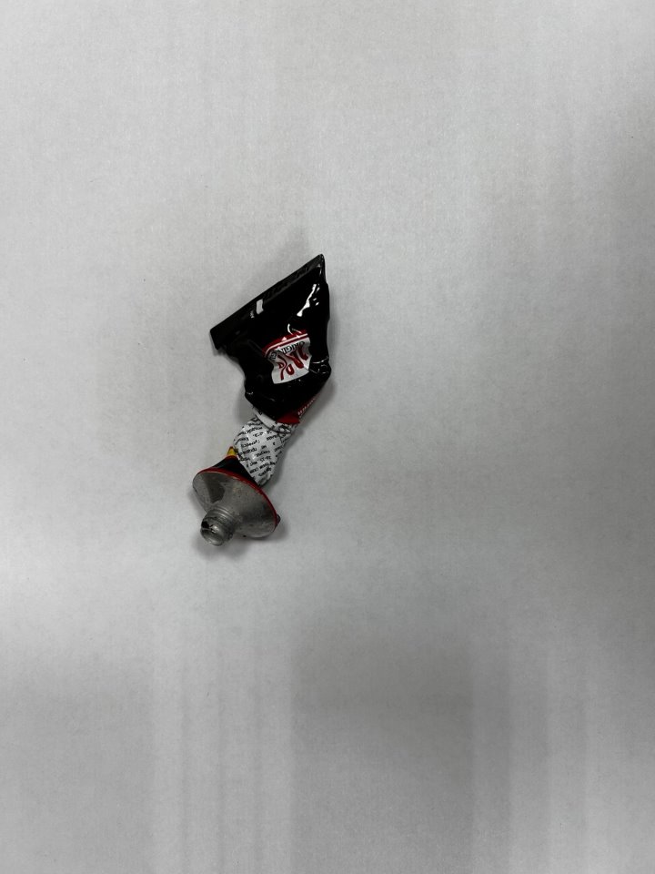 Белорус нюхал клей прямо в костеле — что было дальше