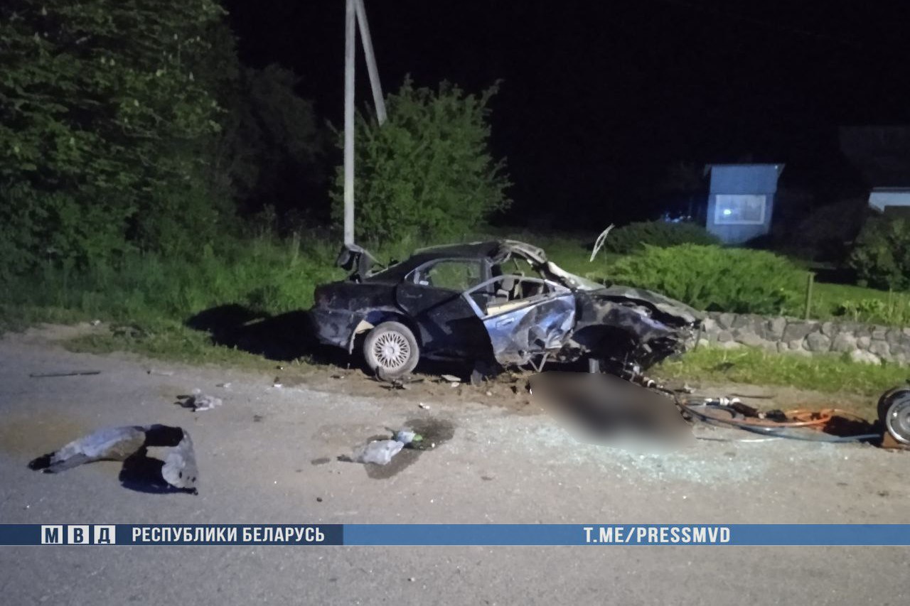 Двойная смерть: Mazda вылетела на встречку, погибли велосипедист и пассажир автомобиля