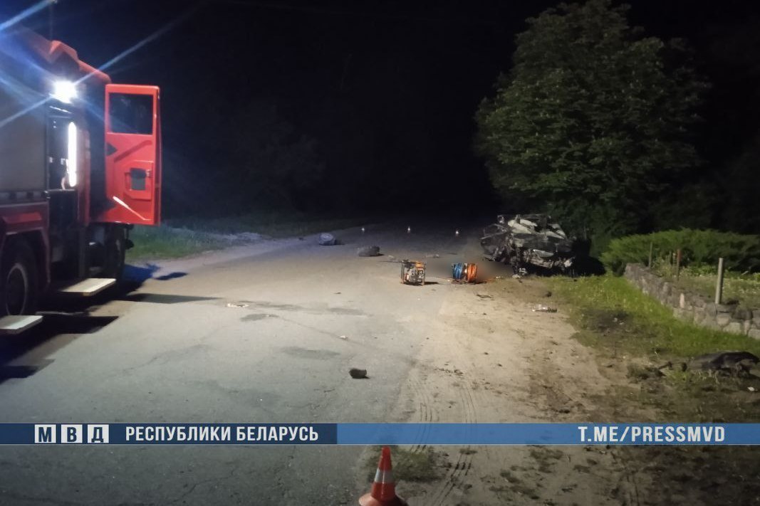 Двойная смерть: Mazda вылетела на встречку, погибли велосипедист и пассажир автомобиля