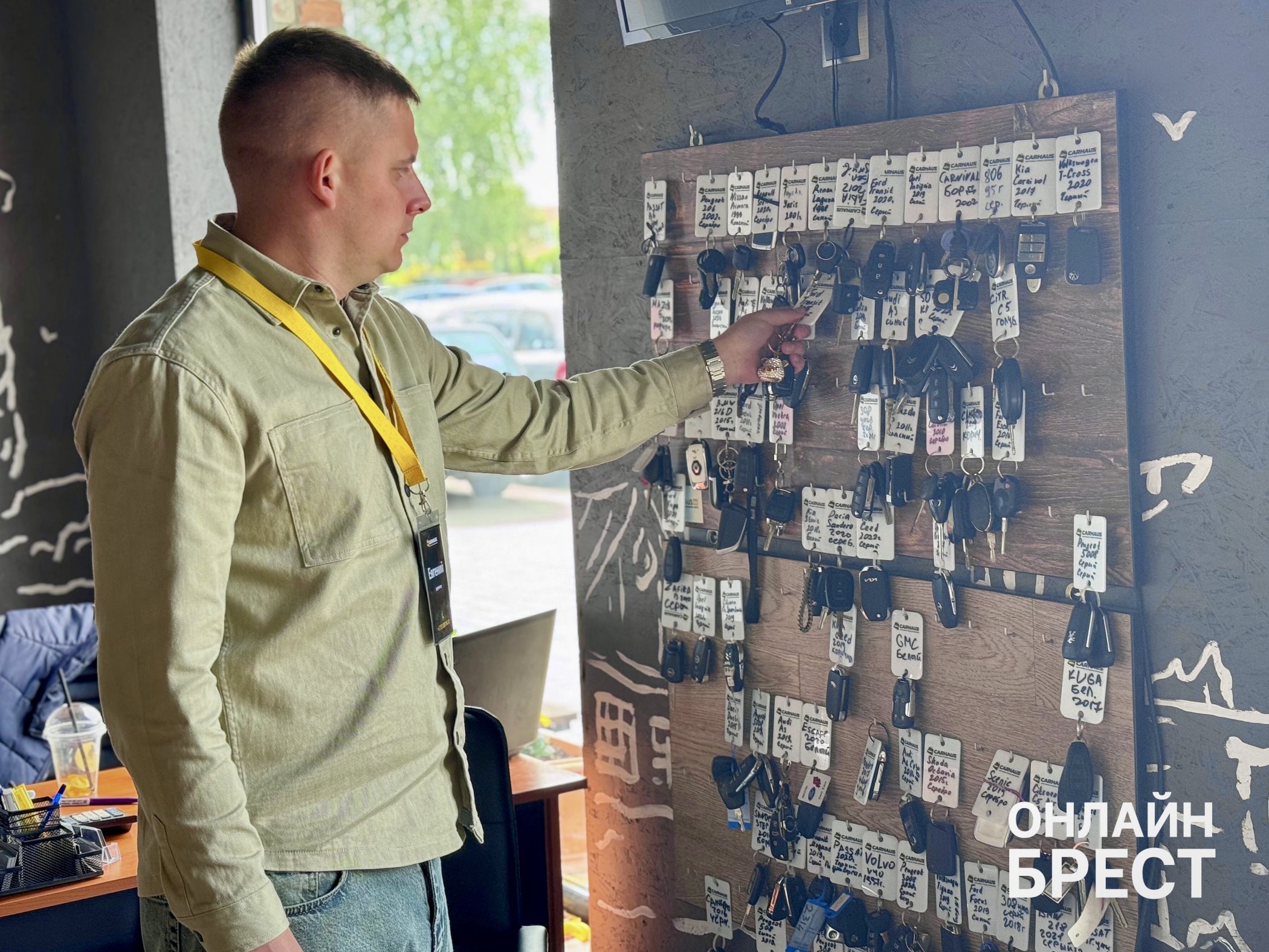 Интервью с директором салона подержанных авто в Бресте «CARHAUS» Евгением: Как купить или продать авто без головной боли?