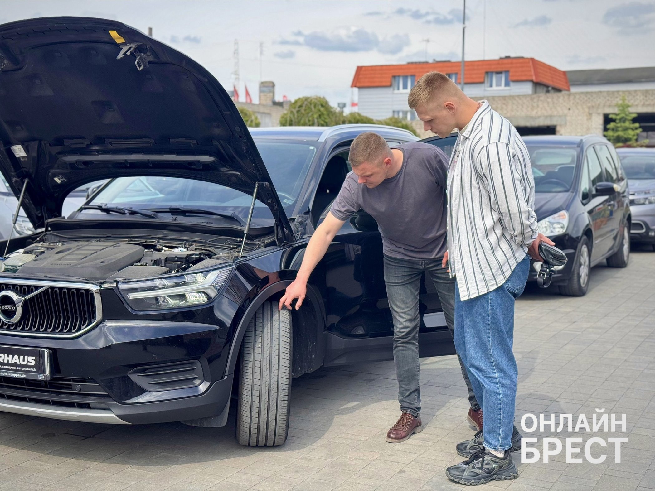 Интервью с директором салона подержанных авто в Бресте «CARHAUS» Евгением: Как купить или продать авто без головной боли?