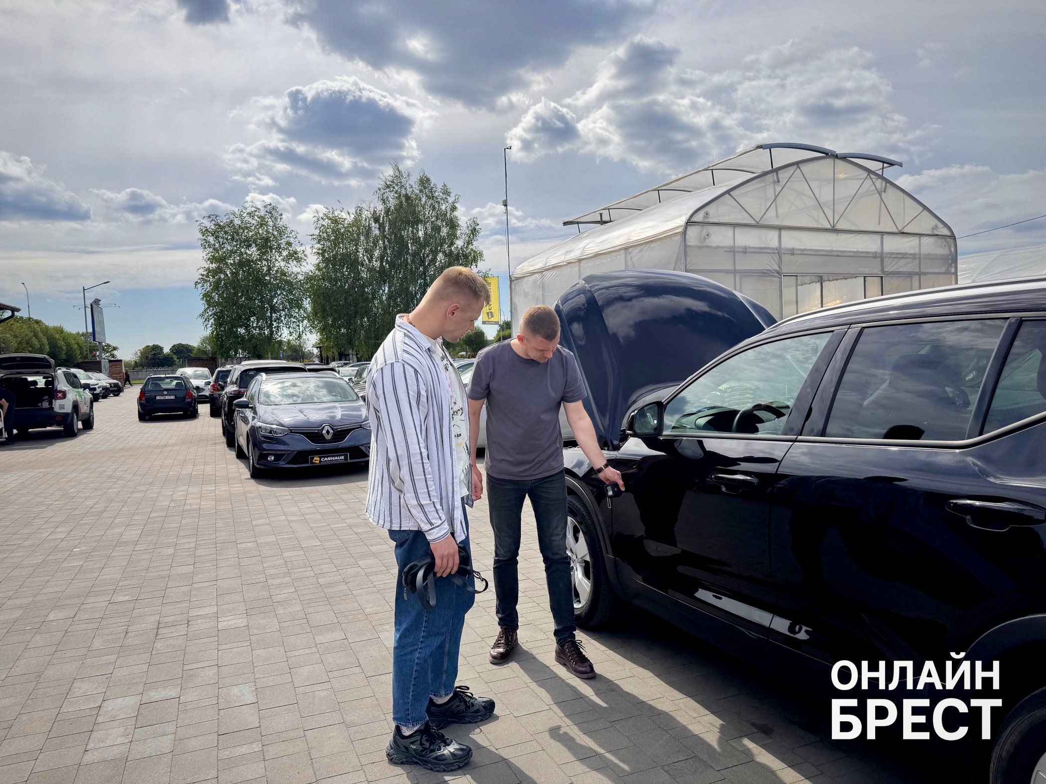 Интервью с директором салона подержанных авто в Бресте «CARHAUS» Евгением: Как купить или продать авто без головной боли?