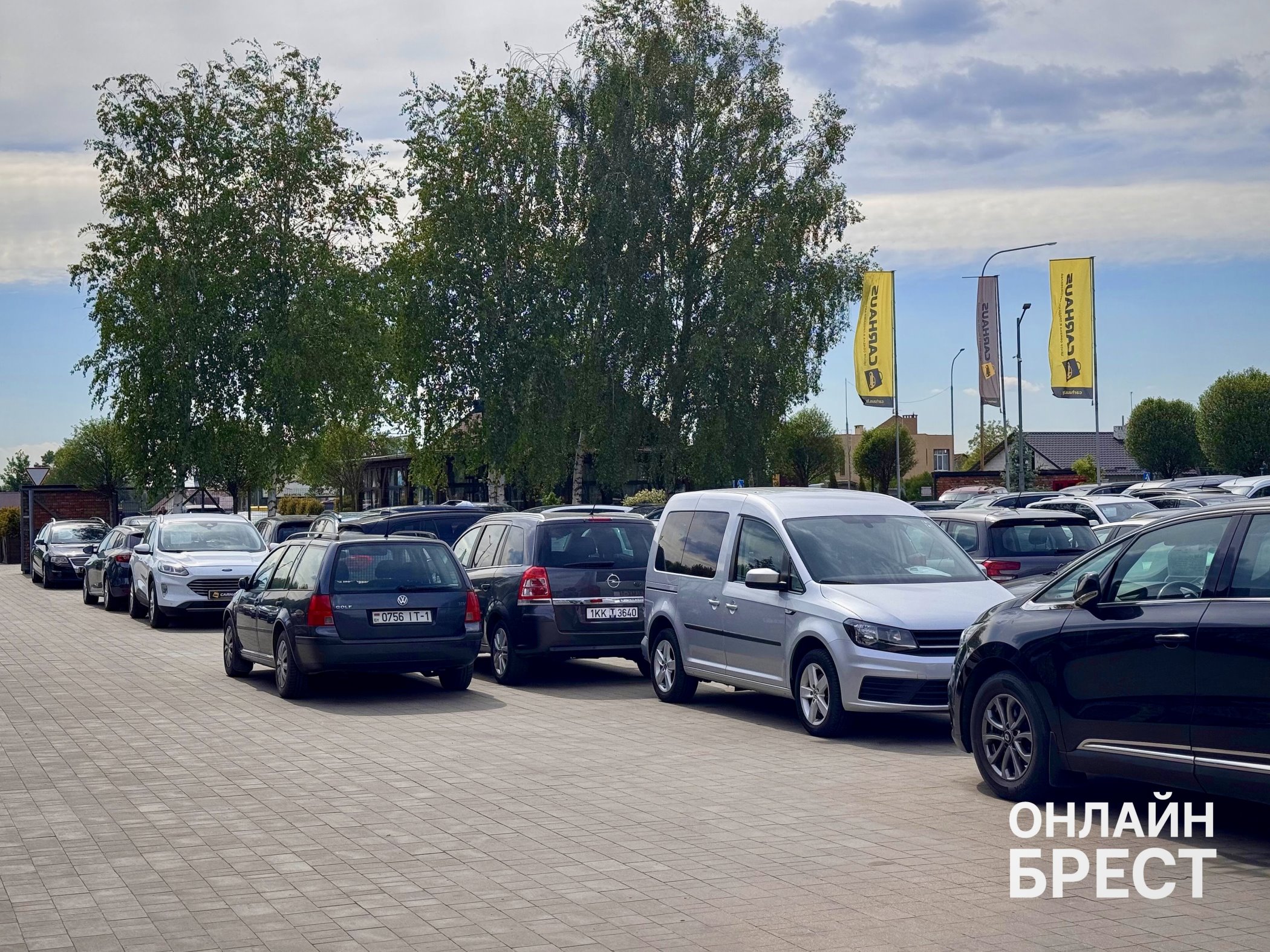 Интервью с директором салона подержанных авто в Бресте «CARHAUS» Евгением: Как купить или продать авто без головной боли?