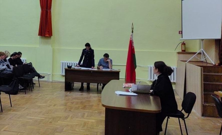 В Бресте суд лишил подростка права самостоятельно распоряжаться доходами