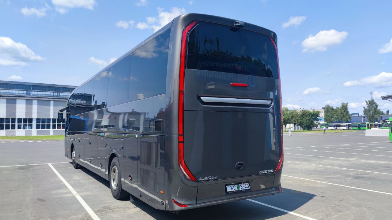 В Бресте появился новый туристический автобус Zhong Tong 5-го экологического класса