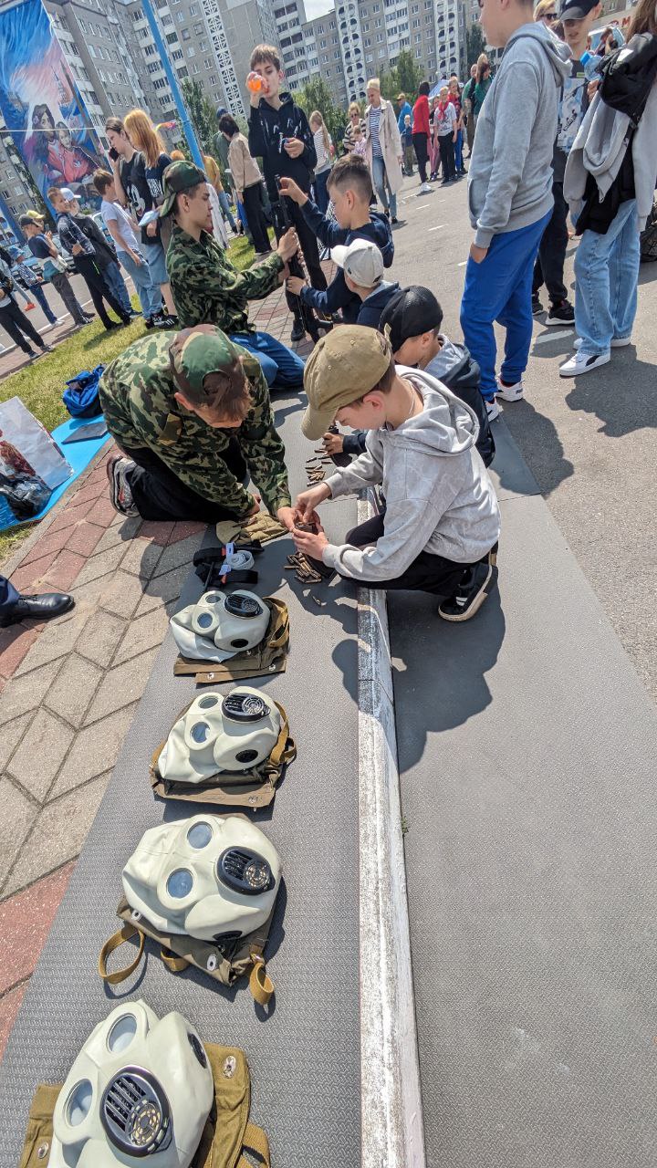 В Бресте проходит семейно-спортивный праздник «Волны единства»