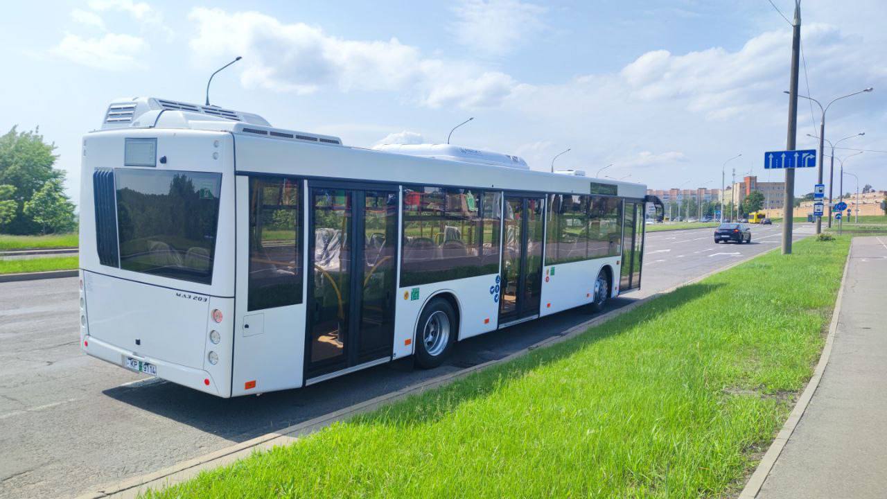 Брестская область обновляет транспорт и строит жильё — смотрим цифры