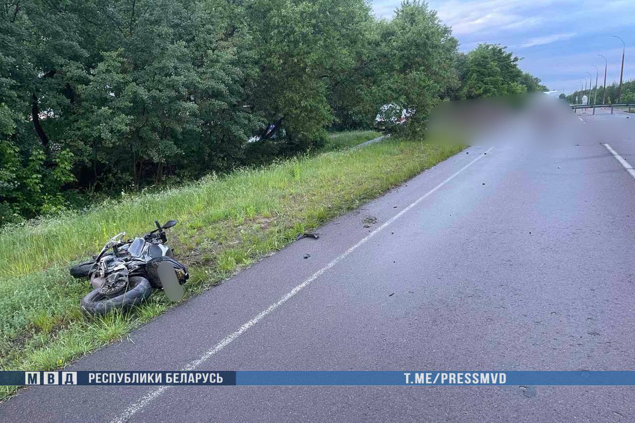 В Бресте разбились насмерть двое