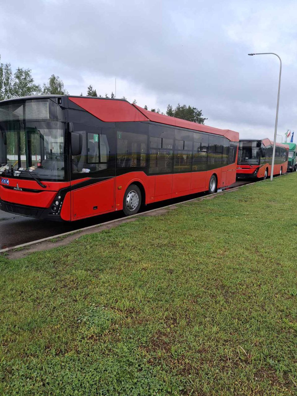 В Бресте приехали новые автобусы — вот как они выглядят