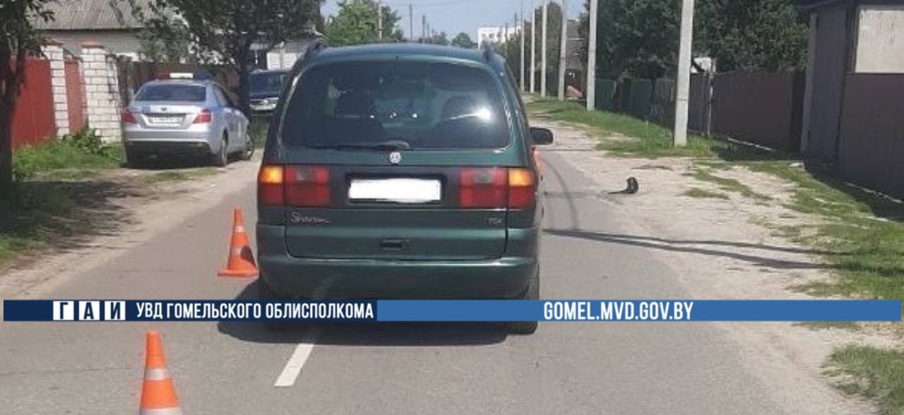 11-летний мальчик на электросамокате выскочил прямо под автомобиль — жесткое видео