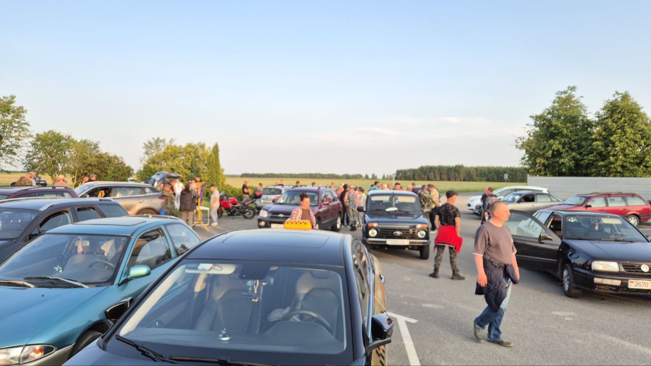 В Каменецком районе продолжаются поиски пропавшей девушки — найден только телефон