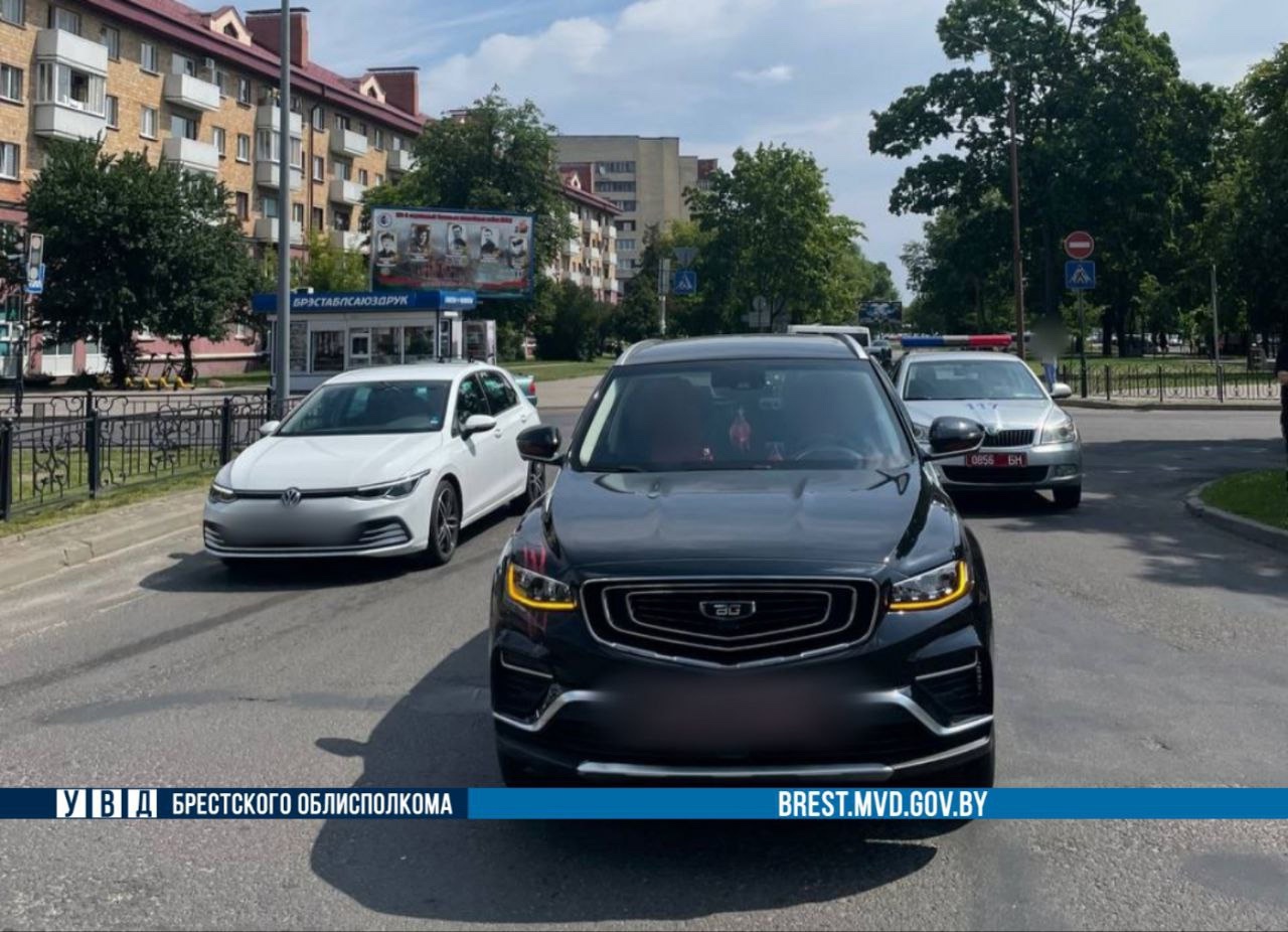 Стало известно, кто стал виновником ДТП с участием такси в центре Бреста