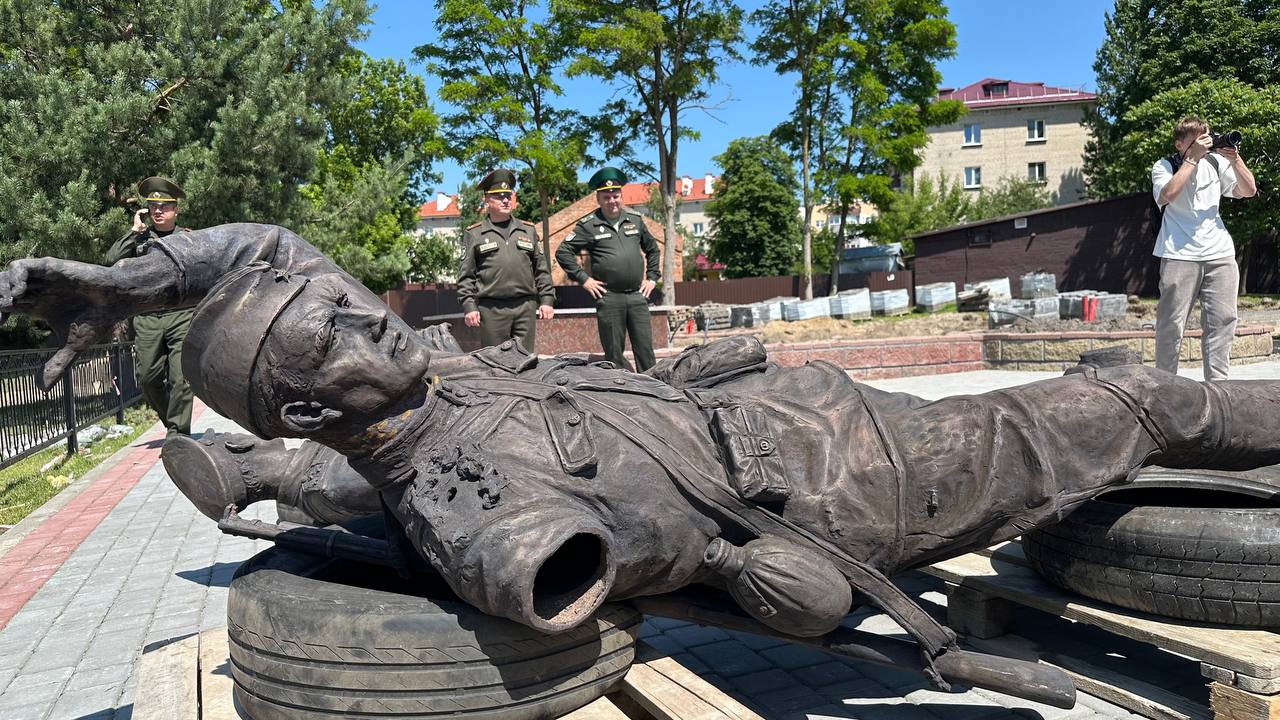 У Северных ворот Брестской крепости установят 4-метровый памятник пограничникам — фото