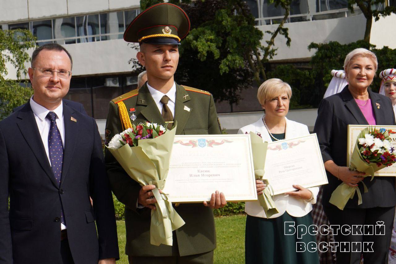 Лауреатов почетного звания «Человек года» чествовали в Бресте