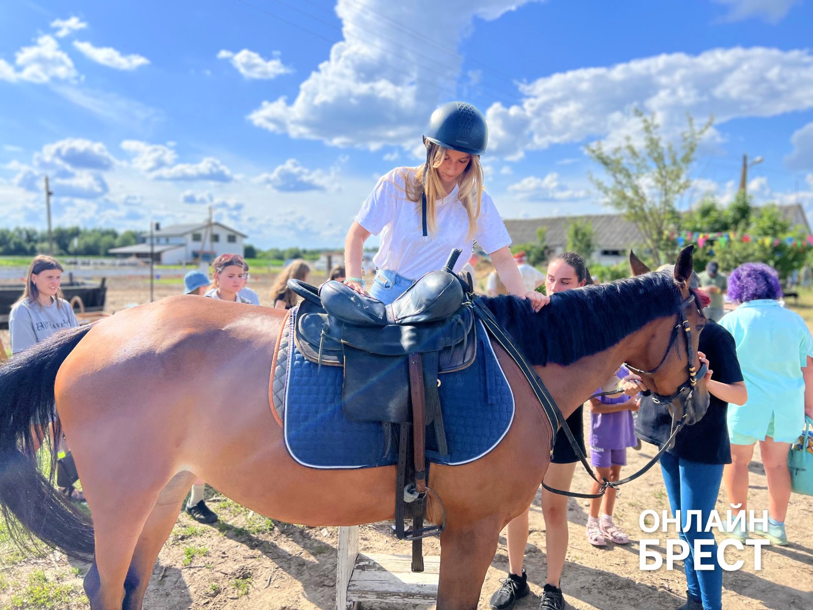 От байкеров до лошадей: как под Брестом устроили взрыв радости для детей