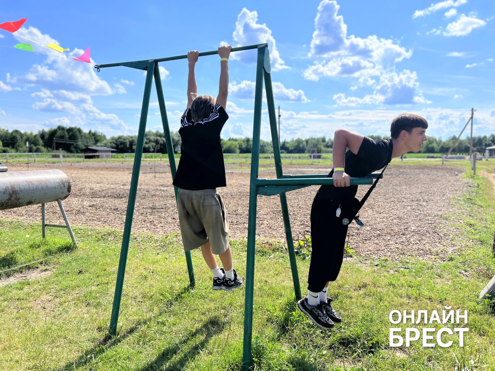 От байкеров до лошадей: как под Брестом устроили взрыв радости для детей