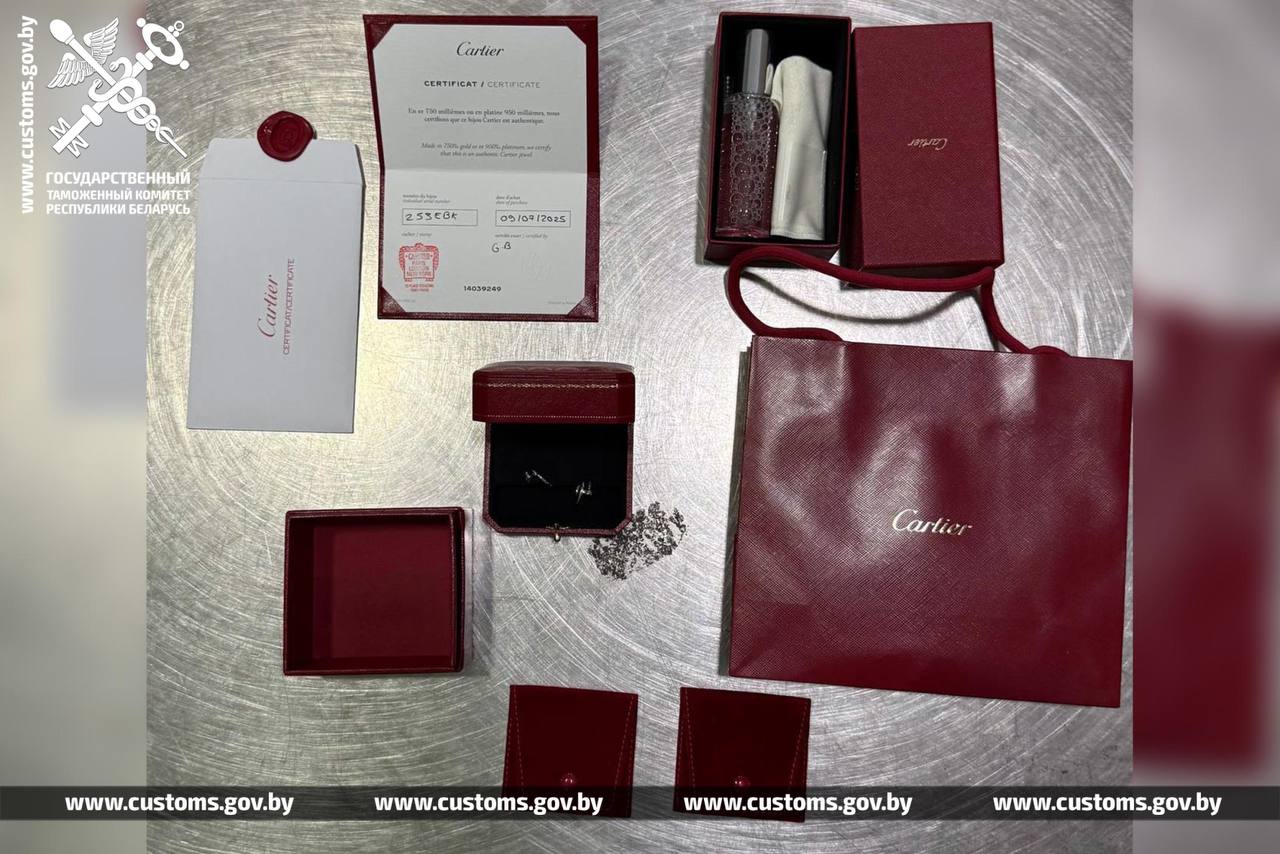 Россиянка пыталась незаконно провезти через Беларусь «подарки» из ОАЭ на 500 тысяч рублей