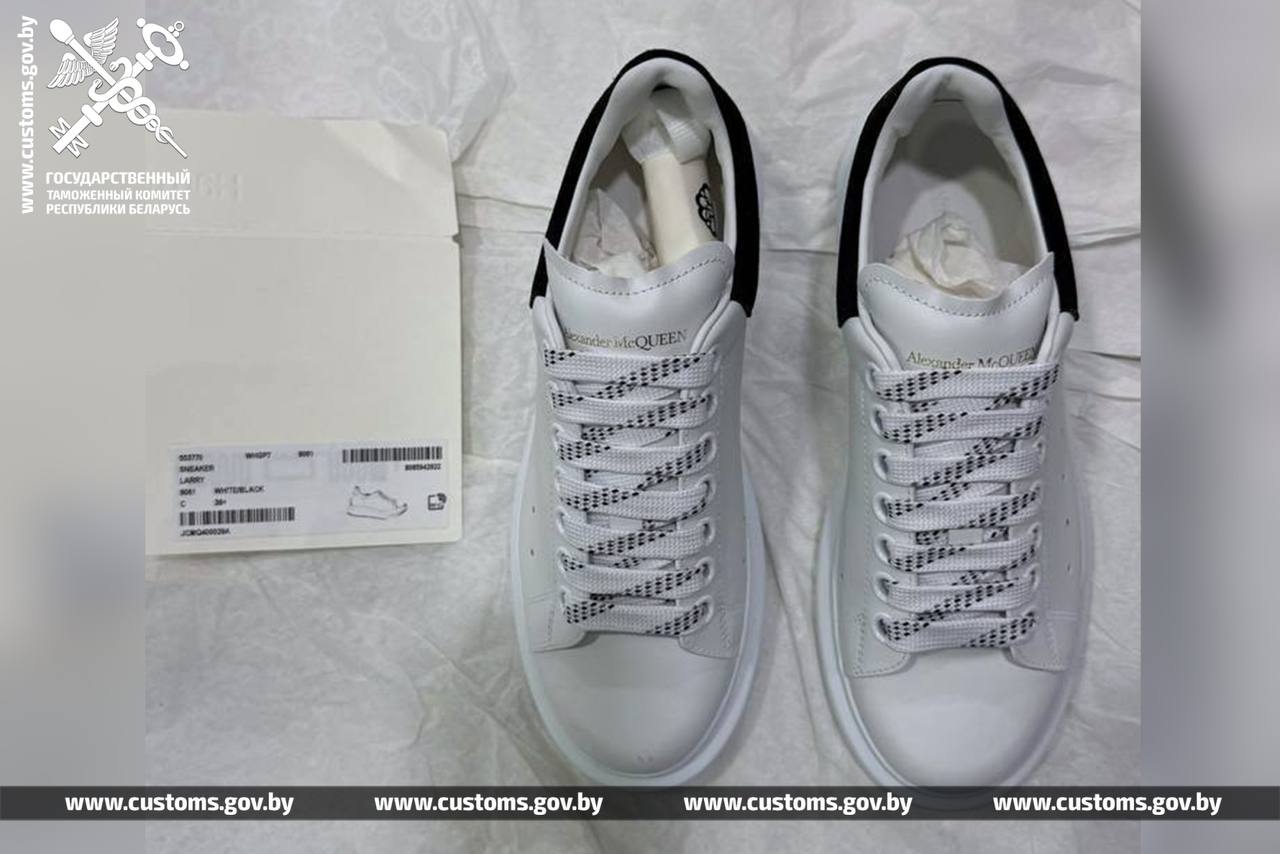 Россиянка пыталась незаконно провезти через Беларусь «подарки» из ОАЭ на 500 тысяч рублей