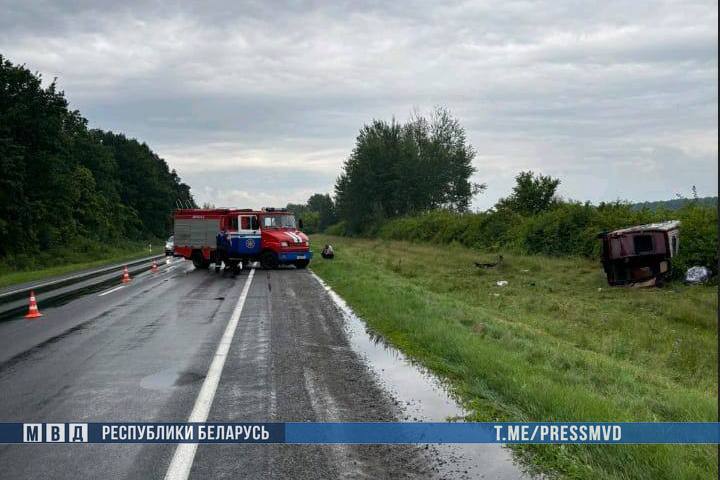 В Брестской области перевернулась маршрутка