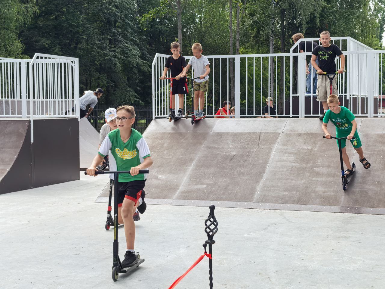 В Кобрине состоялось долгожданное открытие скейт-площадки