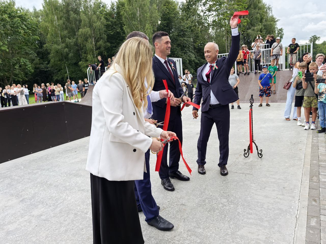 В Кобрине состоялось долгожданное открытие скейт-площадки