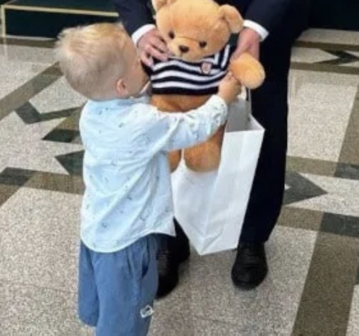 Маленького белоруса, оставшегося сиротой в Казахстане, вернули на родину