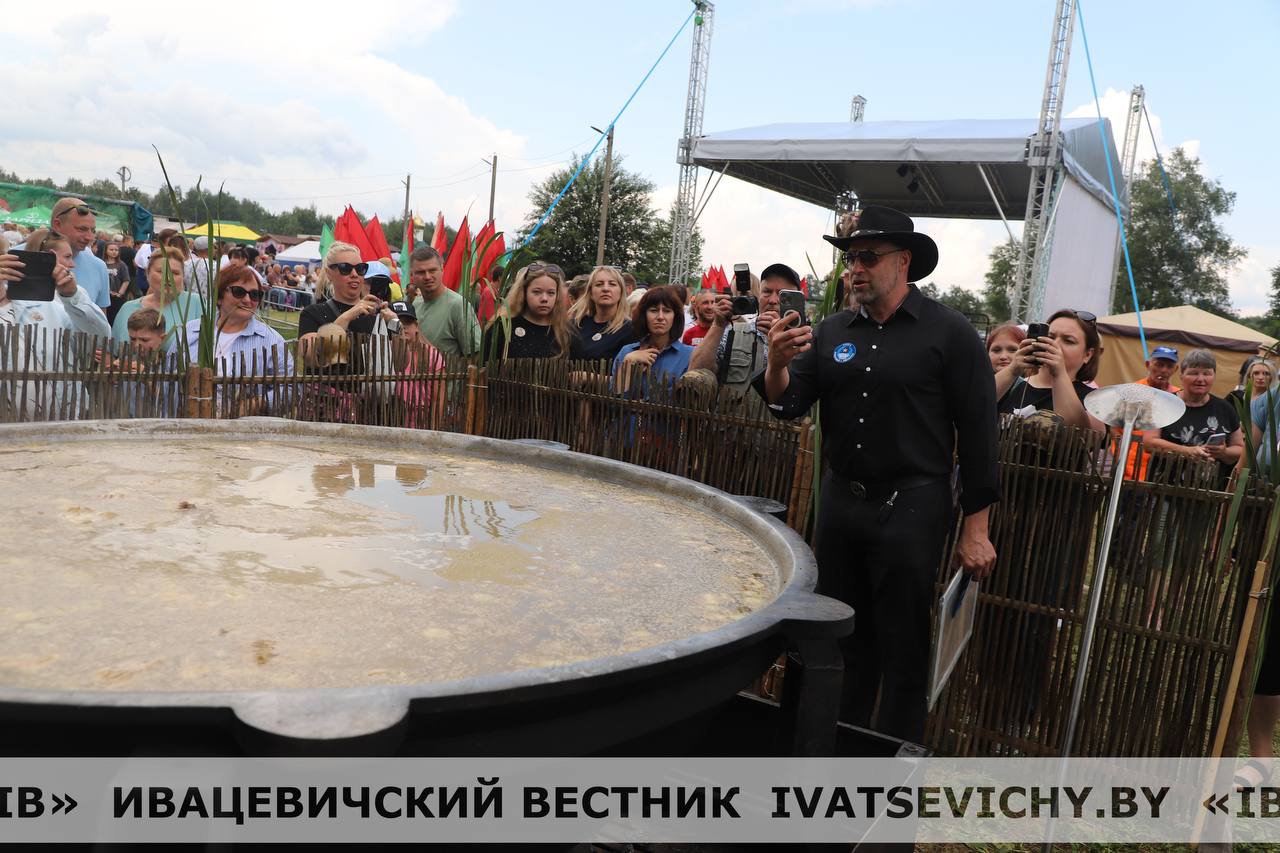 Cамая большая уха в стране приготовлена на Брестчине — фото