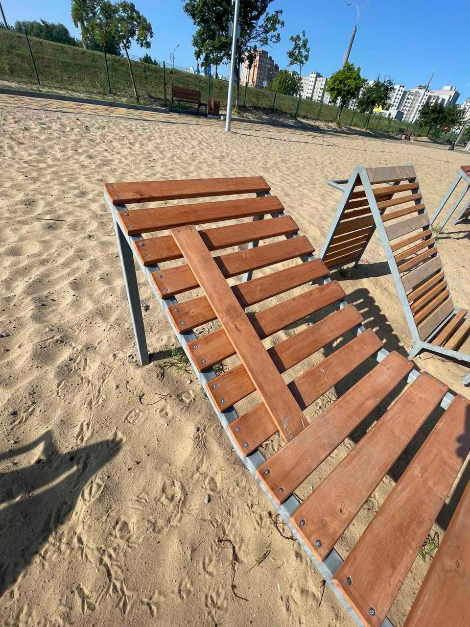 Пляж у Гребного канала в Бресте пострадал