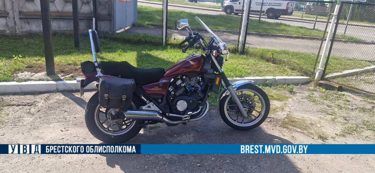 27-летний мотоциклист госпитализирован после падения в Бресте