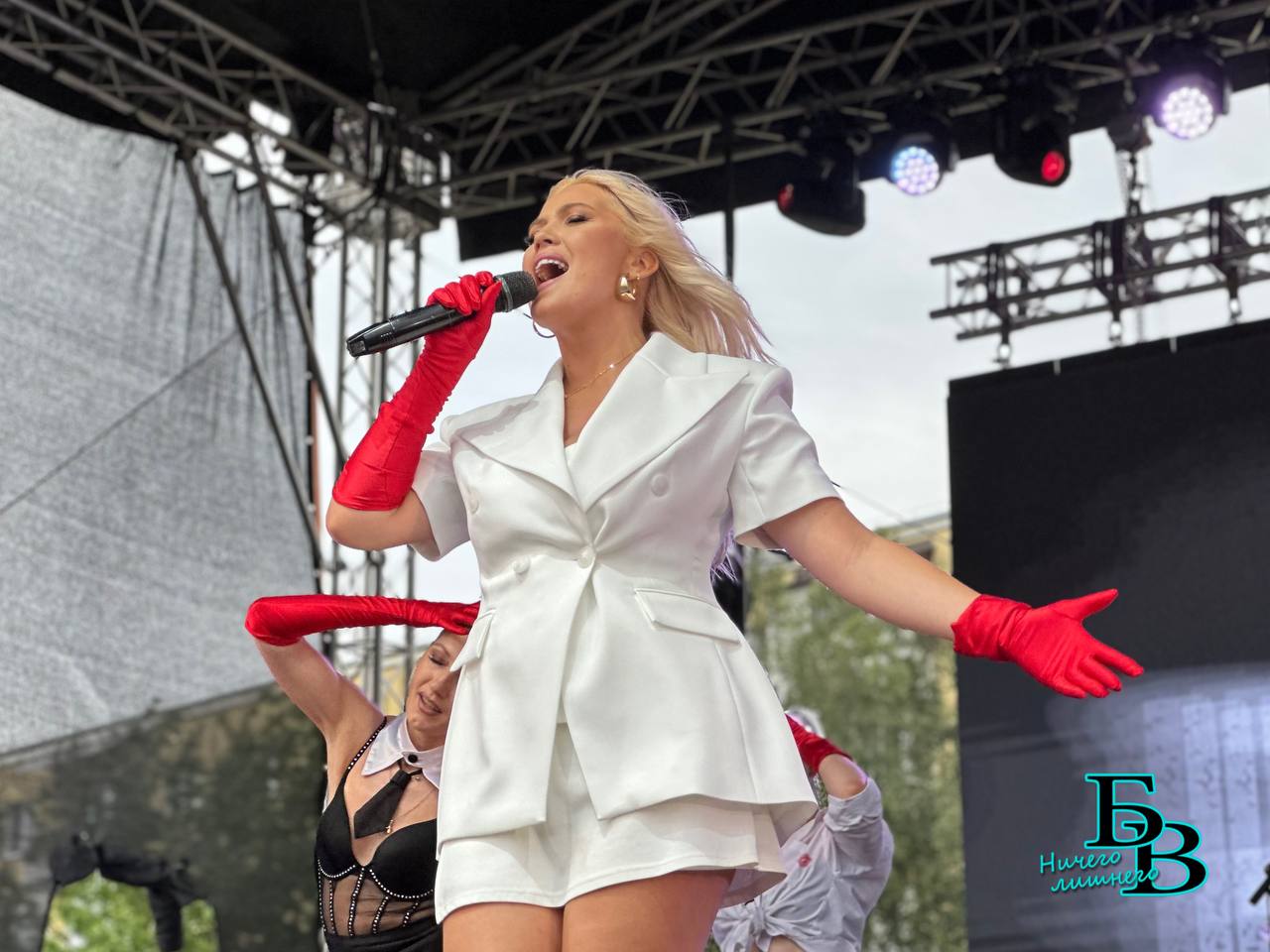 Elvira T выступила в Бресте — делимся фото и видео