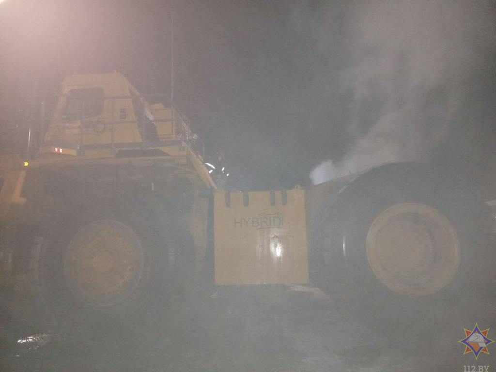 В Лунинецком районе горел карьерный самосвал