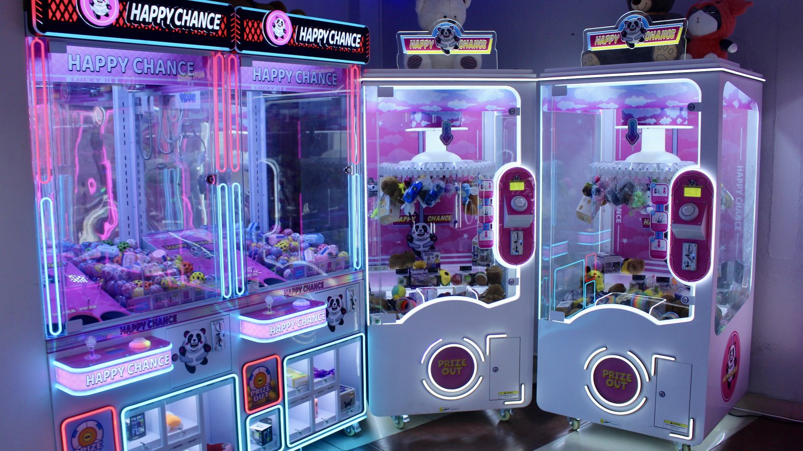 Японский тренд захватил центр Бреста! У фонтана открылся зал аттракционов Happy Chance