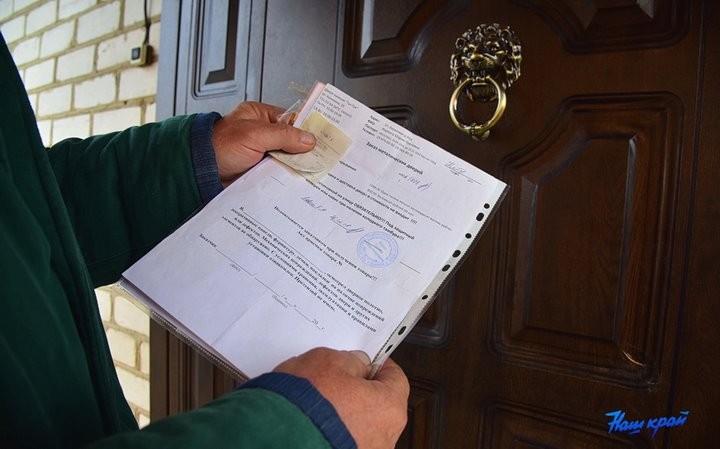 Пенсионеры из Барановичей: «Заплатили большие деньги, а теперь дверь хоть выкинь»