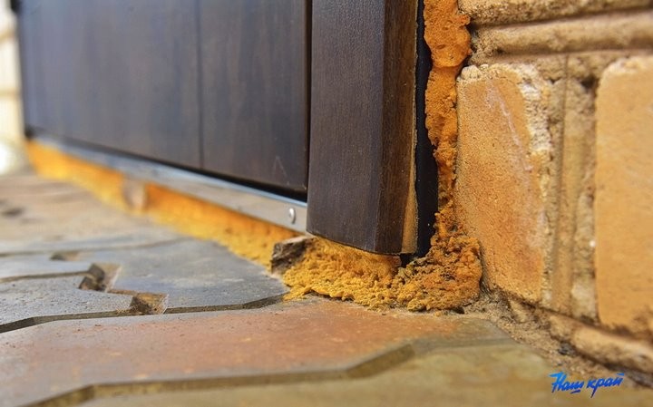 Пенсионеры из Барановичей: «Заплатили большие деньги, а теперь дверь хоть выкинь»