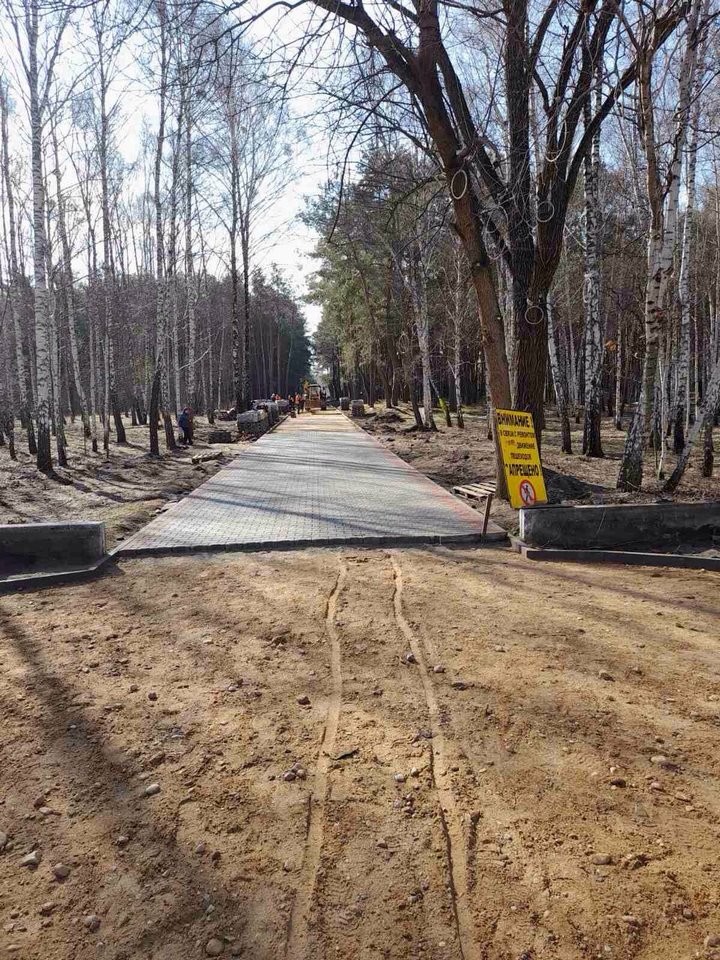 В Бресте продолжается работа по благоустройству городских территорий