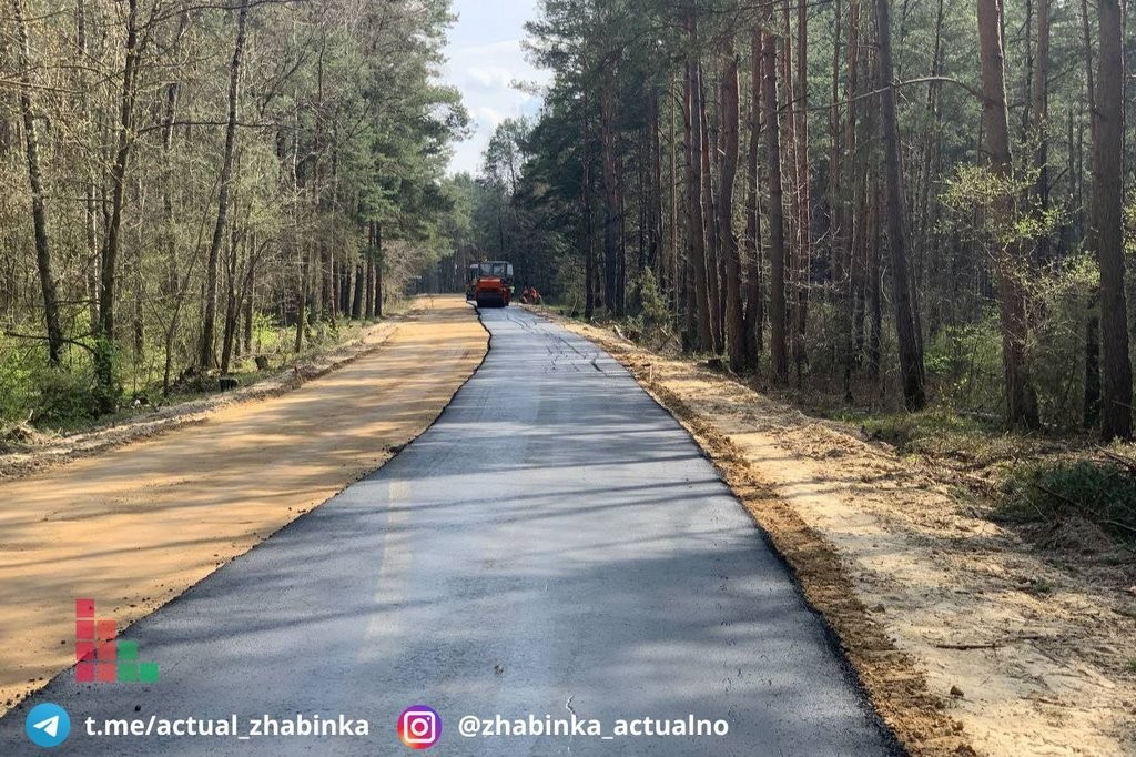 В деревне Бульково Жабинковского района асфальтируется дорога