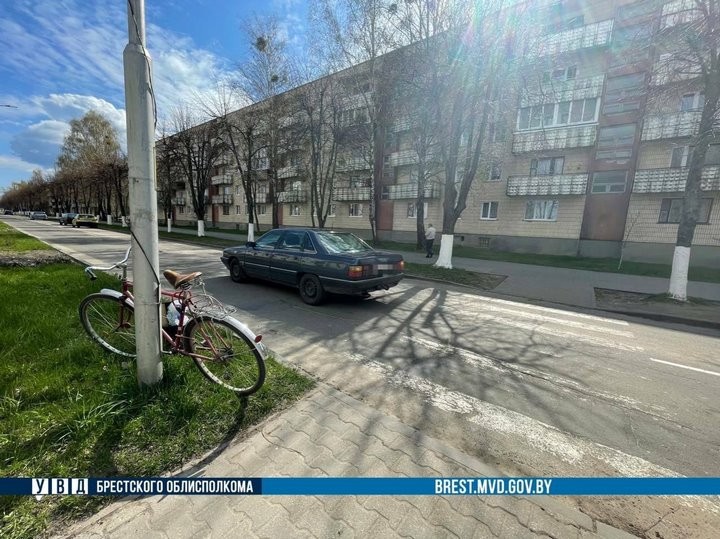 Женщина-водитель сбила велосипедиста в Белоозёрске. Кто виноват?