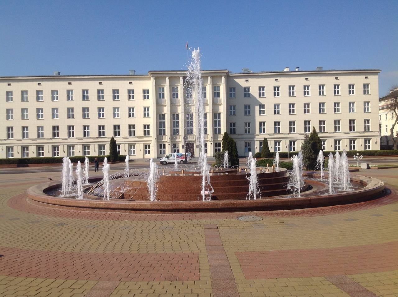 Сегодня в Бресте начали работать фонтаны. Сезон открыт!  Источник: Александр Рогачук, telegram