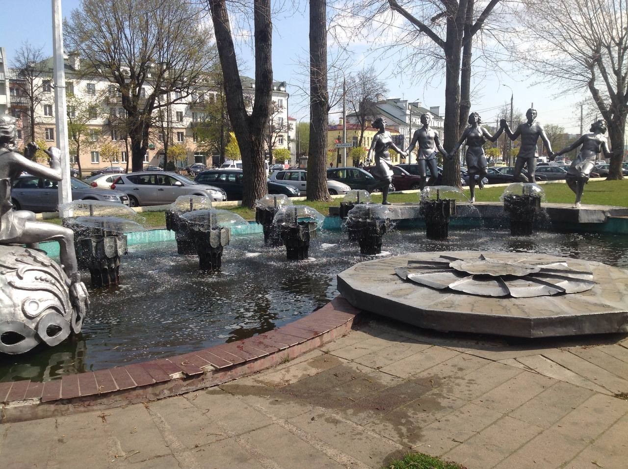 Сегодня в Бресте начали работать фонтаны. Сезон открыт!  Источник: Александр Рогачук, telegram