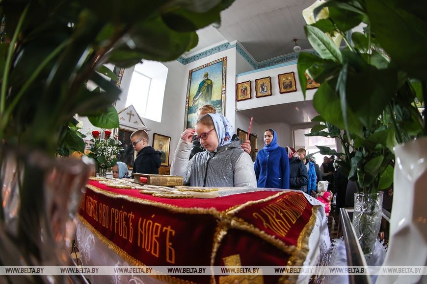 Освящение праздничной трапезы накануне празднования православной Пасхи прошло в Брестском районе.