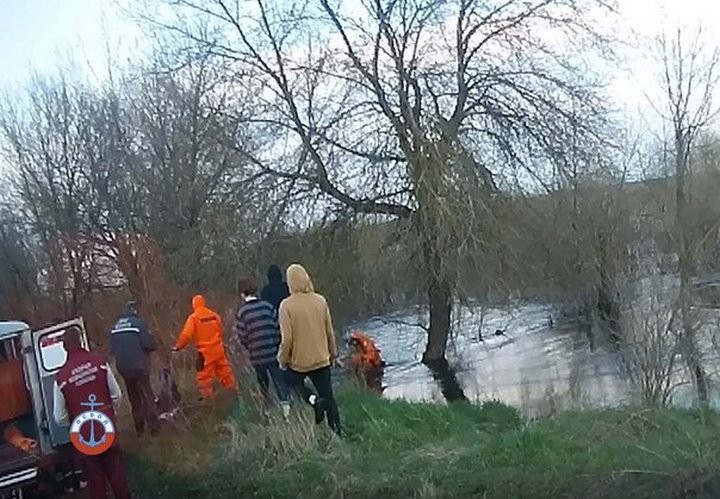 Под Гомелем подросток спрыгнул с моста и не смог добраться до берега. Подробности ЧП