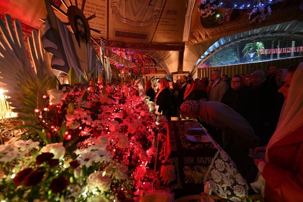 Пасха в лесном храме: как встретили Воскресенье Христово в Пинске