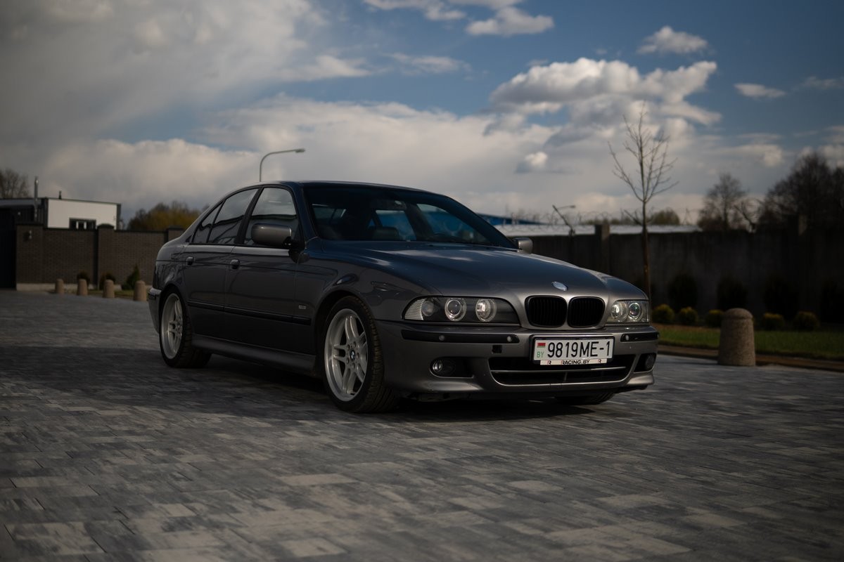 Две легенды немецкого автопрома BMW X5 и BMW E39. Смотрите обзор от брестских автоблогеров на YouTube-канале Boost Punch