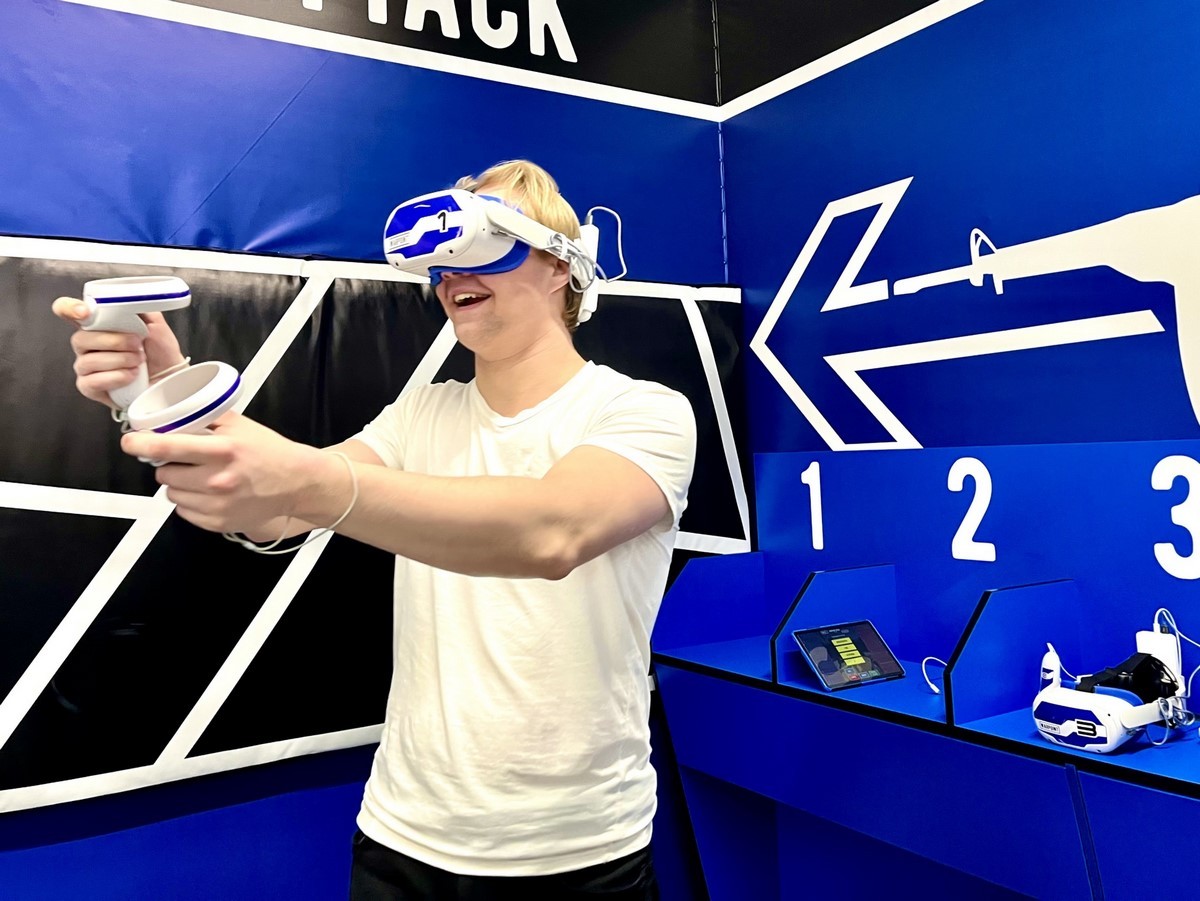 Впервые в Беларуси! Уже в Бресте! Выйди за грани реального мира и погрузись в виртуальную реальность на арене «WARPOINT», где ты не управляешь героем, ты и есть герой