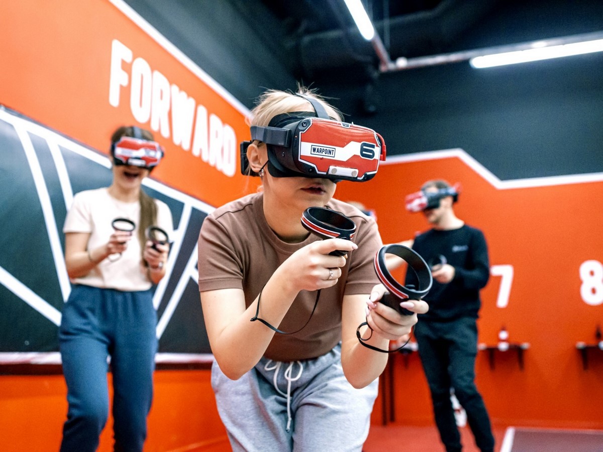 Впервые в Беларуси! Уже в Бресте! Выйди за грани реального мира и погрузись в виртуальную реальность на арене «WARPOINT», где ты не управляешь героем, ты и есть герой