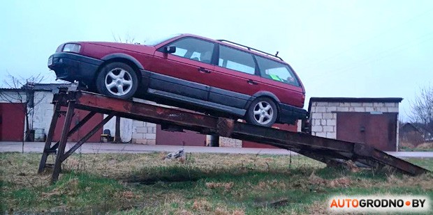 В Скиделе воздвигли «памятник» VW Passat B3