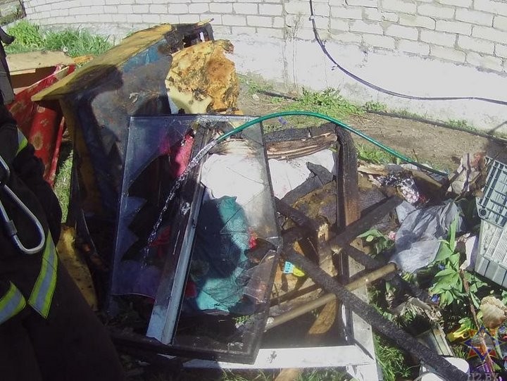 В Минской области произошёл пожар из-за оставленного зарядного устройства в розетке